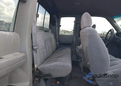 1998 Chevrolet K1500 Fleetside z USA, uszkodzony, nr VIN 2GCEK19R6W1186017